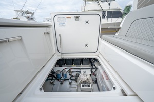 2023 Pursuit S 428 Sport thumbnail 15