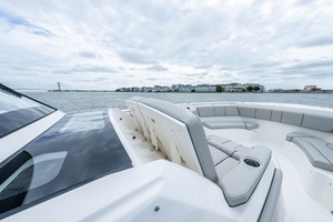 2023 Pursuit S 428 Sport thumbnail 31