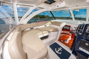 2015 Pursuit 385 OS thumbnail 16