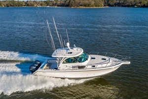 2015 Pursuit 385 OS thumbnail 2