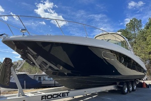 2010 Sea Ray 370 Sundancer thumbnail 4