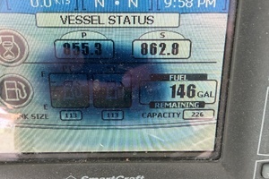 2010 Sea Ray 370 Sundancer thumbnail 14