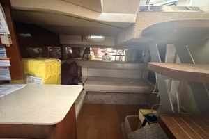 2010 Sea Ray 370 Sundancer thumbnail 11