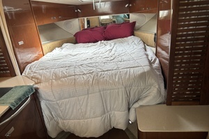 2010 Sea Ray 370 Sundancer thumbnail 23