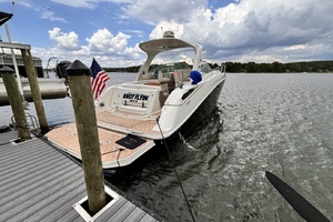 2010 Sea Ray 370 Sundancer thumbnail 6