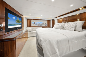2024 Riviera 6000 SPORT YACHT thumbnail 92