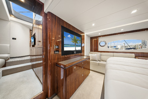 2024 Riviera 6000 SPORT YACHT thumbnail 85