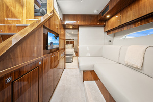 2024 Riviera 6000 SPORT YACHT thumbnail 81