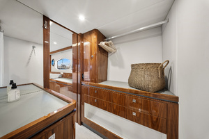 2024 Riviera 6000 SPORT YACHT thumbnail 97