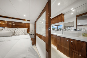 2024 Riviera 6000 SPORT YACHT thumbnail 89