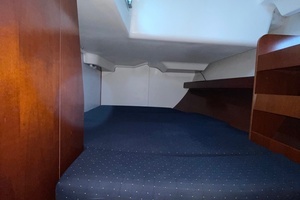 2004 Beneteau 423 thumbnail 13