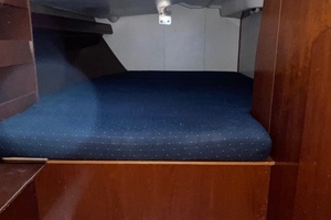 2004 Beneteau 423 thumbnail 14