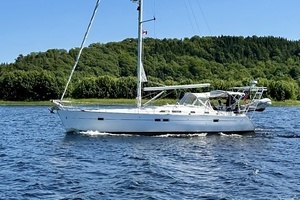 2004 Beneteau 423 thumbnail 1