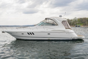 2008 Cruisers Yachts 460 Express thumbnail 2