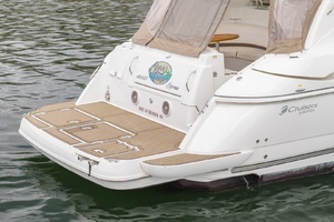 2008 Cruisers Yachts 460 Express thumbnail 4