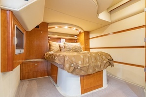2008 Cruisers Yachts 460 Express thumbnail 20