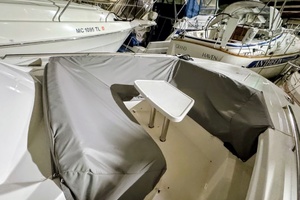 38FT (11.58M) TIARA YACHTS