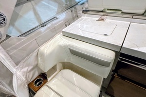 38FT (11.58M) TIARA YACHTS