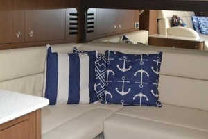 2017 Sea Ray Sundancer 370 thumbnail 23