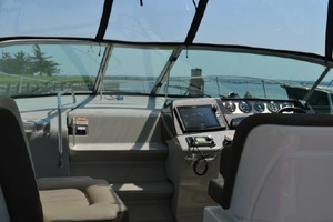 2017 Sea Ray Sundancer 370 thumbnail 14
