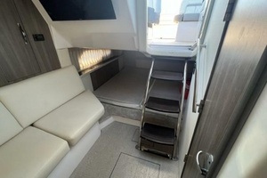 33ft Regal Yacht For Sale