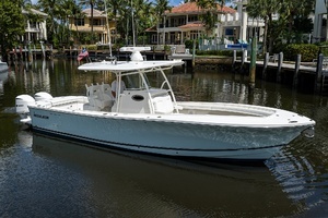 2019 Regulator Center Console thumbnail 11