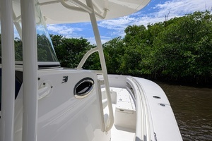 2019 Regulator Center Console thumbnail 22