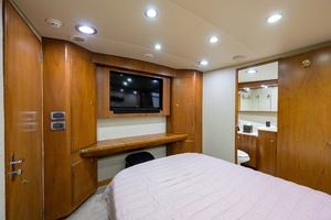 2003 American Custom Yachts thumbnail 55