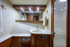 2003 American Custom Yachts thumbnail 48