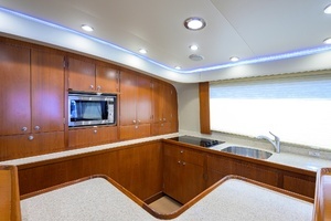 2003 American Custom Yachts thumbnail 28