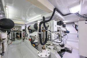 65FT (19.81M) AMERICAN CUSTOM YACHTS