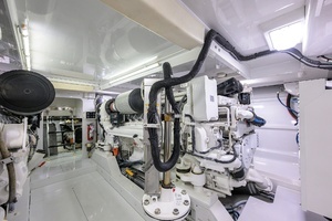 2003 American Custom Yachts thumbnail 70