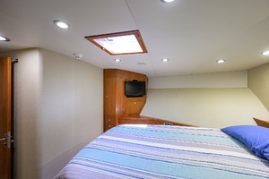 2003 American Custom Yachts thumbnail 46