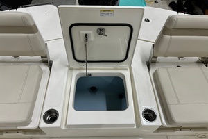 25ft Boston Whaler Yacht For Sale