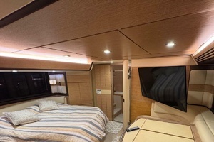 2014 Azimut 64 thumbnail 26