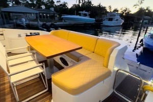 2014 Azimut 64 thumbnail 10