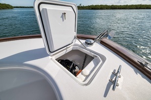 2022 Winter Custom Yachts 38 Walk Around thumbnail 13