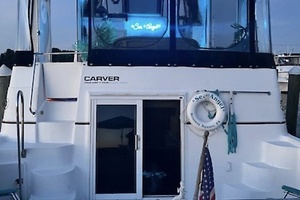 44ft Carver Yacht For Sale