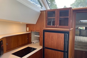 33ft Silverton Yacht For Sale