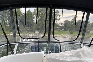 33ft Silverton Yacht For Sale