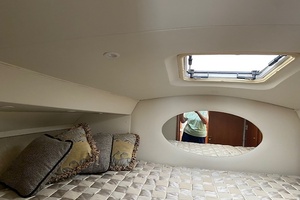 33ft Silverton Yacht For Sale