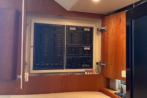 33ft Silverton Yacht For Sale