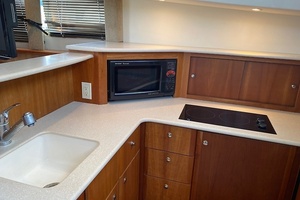 33ft Silverton Yacht For Sale