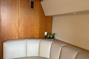 33ft Silverton Yacht For Sale