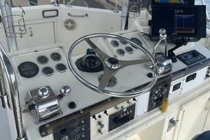 Bugsy 43ft Hatteras Yacht For Sale