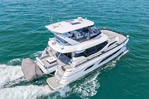 2021 44 Aquila MY Memories Not Dreams Starboard Profile