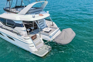 2021 44 Aquila MY Memories Not Dreams Port Profile