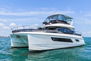 2021 44 Aquila MY Memories Not Dreams Port Profile