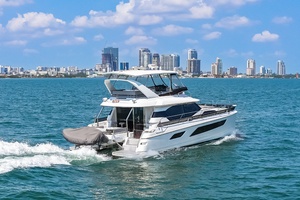 2021 44 Aquila MY Memories Not Dreams Starboard Profile