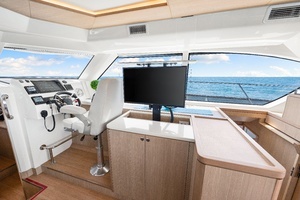 2021 Aquila 44 Yacht thumbnail 8